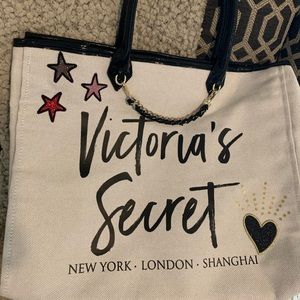 Victoria’s Secret tote